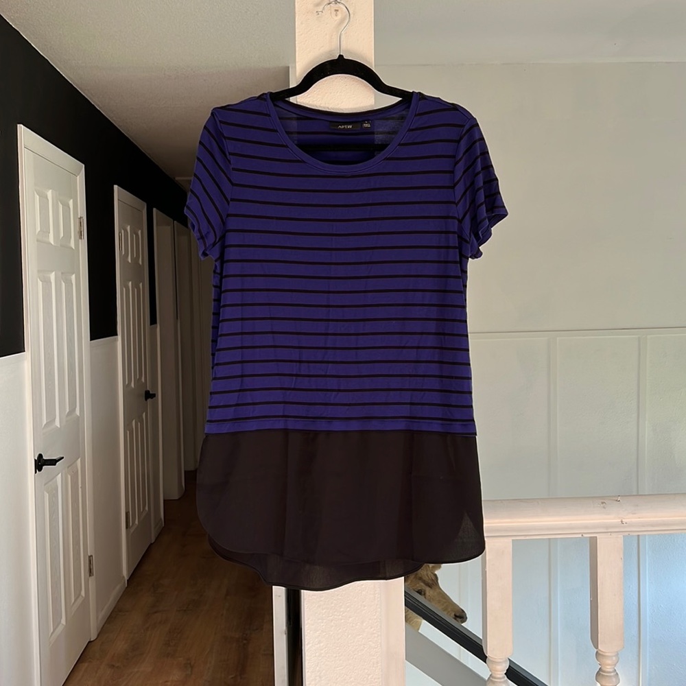 🥝 Apt 9 purple and black striped tshirt with blouse hemline skirt size large